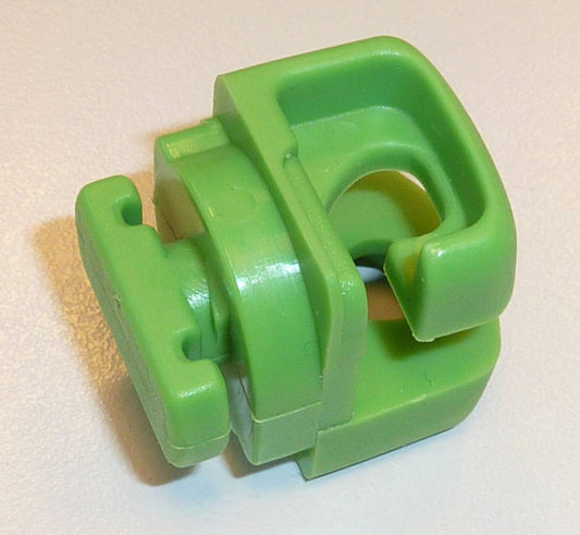 Gancio nylon verde per applicazione rete su porte calcio-calcetto alluminio