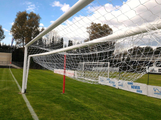 Protezione per la ribaltina di n° 1 porta calcio regolamentare, in gomma e con fodera con chiusura a velcro.