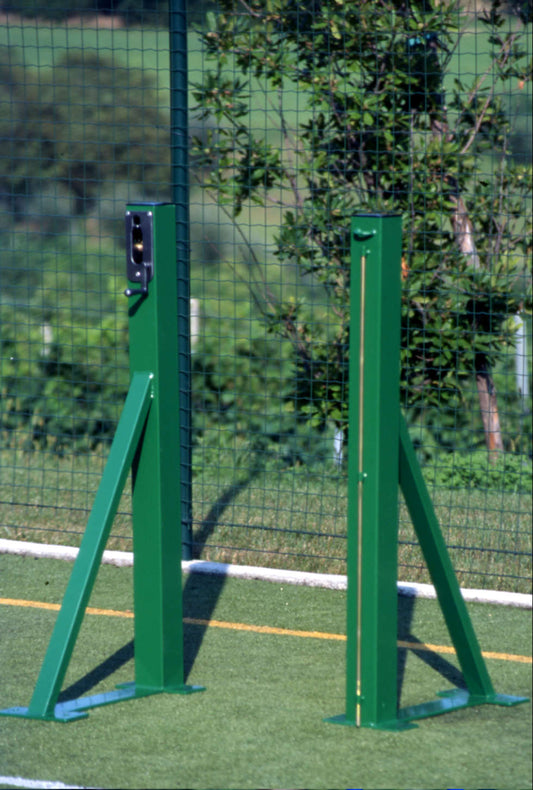 Pali tennis per palestra sezione quadra 80x80 mm.